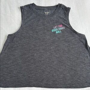 ❤️Old Navy Gray Muscle Tee with Relaxed Fit and Soft Fabric